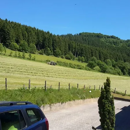 Niedersfeld Polzweg アパート *